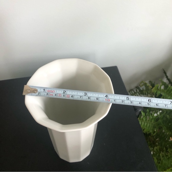 Rosenthal Classic White Vase🎬 - Picture 7 of 9